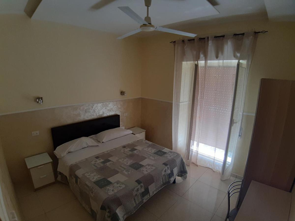 נאפולי Albergo Viola מראה חיצוני תמונה