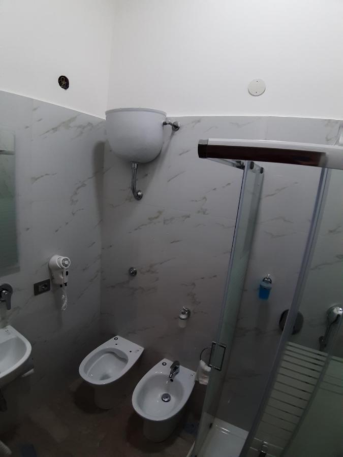 נאפולי Albergo Viola מראה חיצוני תמונה