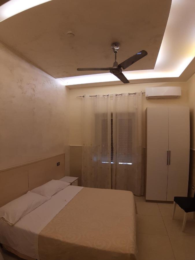 נאפולי Albergo Viola מראה חיצוני תמונה