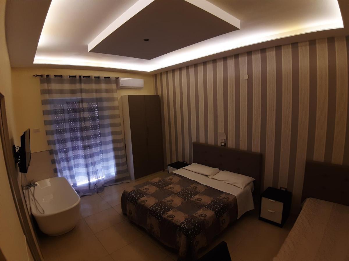 נאפולי Albergo Viola מראה חיצוני תמונה